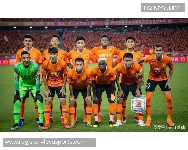 武汉足球队的拼搏历程与欧冠梦想的追逐之路