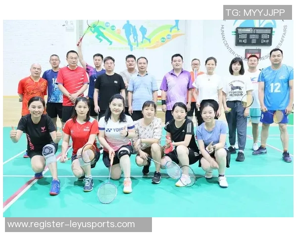 西安羽毛球队的团队协作与战术配合深度分析与探讨实时数据 西安羽毛球队的团队协作与战术配合深度分析与探讨实时数据