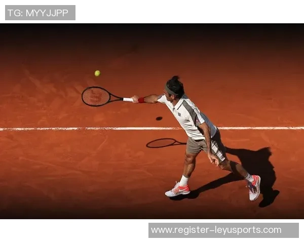 实时新闻李伟的网球人生从青涩少年到职业选手的深度对话与成长故事